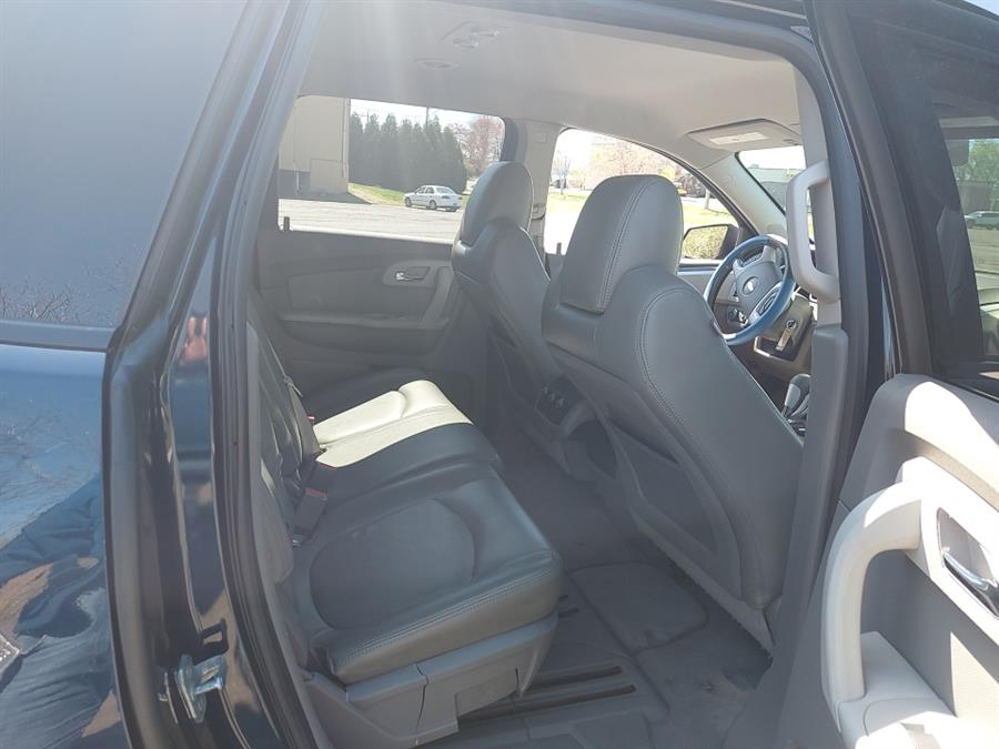 2012 Chevrolet Traverse AWD 4dr LS, available for sale in West Hartford, Connecticut | Chadrad Motors llc. West Hartford, Connecticut 2012 Chevrolet Traverse AWD 4dr LS, available for sale in West Hartford, Connecticut | Chadrad Motors llc. West Hartford, Connecticut