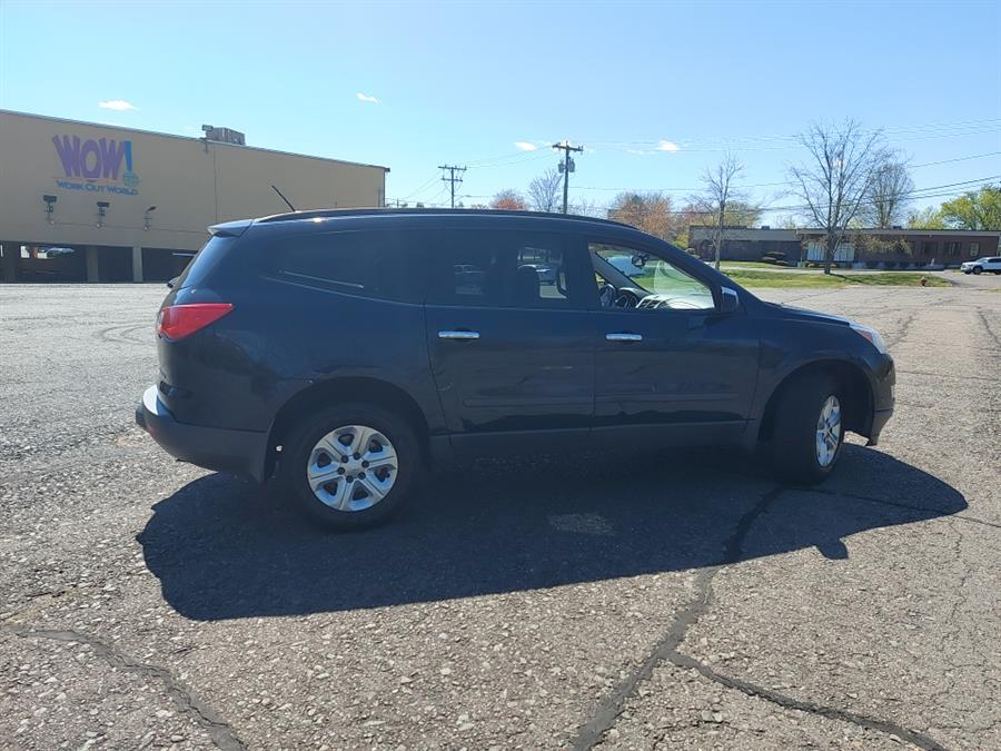 2012 Chevrolet Traverse AWD 4dr LS, available for sale in West Hartford, Connecticut | Chadrad Motors llc. West Hartford, Connecticut 2012 Chevrolet Traverse AWD 4dr LS, available for sale in West Hartford, Connecticut | Chadrad Motors llc. West Hartford, Connecticut