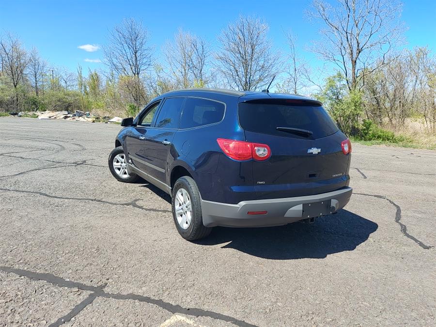 2012 Chevrolet Traverse AWD 4dr LS, available for sale in West Hartford, Connecticut | Chadrad Motors llc. West Hartford, Connecticut 2012 Chevrolet Traverse AWD 4dr LS, available for sale in West Hartford, Connecticut | Chadrad Motors llc. West Hartford, Connecticut