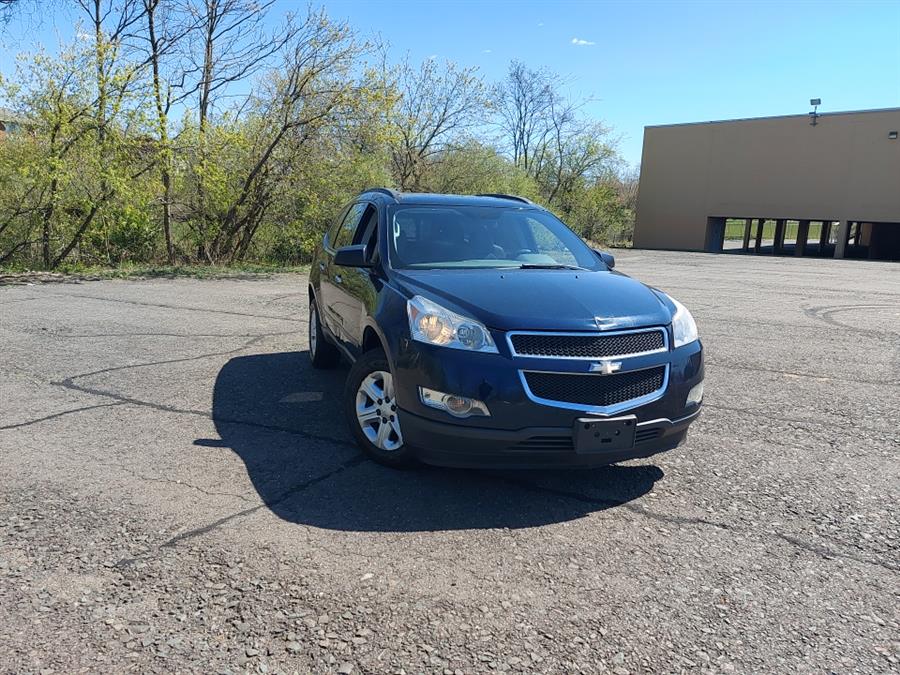 2012 Chevrolet Traverse AWD 4dr LS, available for sale in West Hartford, Connecticut | Chadrad Motors llc. West Hartford, Connecticut 2012 Chevrolet Traverse AWD 4dr LS, available for sale in West Hartford, Connecticut | Chadrad Motors llc. West Hartford, Connecticut