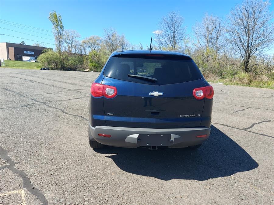 2012 Chevrolet Traverse AWD 4dr LS, available for sale in West Hartford, Connecticut | Chadrad Motors llc. West Hartford, Connecticut 2012 Chevrolet Traverse AWD 4dr LS, available for sale in West Hartford, Connecticut | Chadrad Motors llc. West Hartford, Connecticut