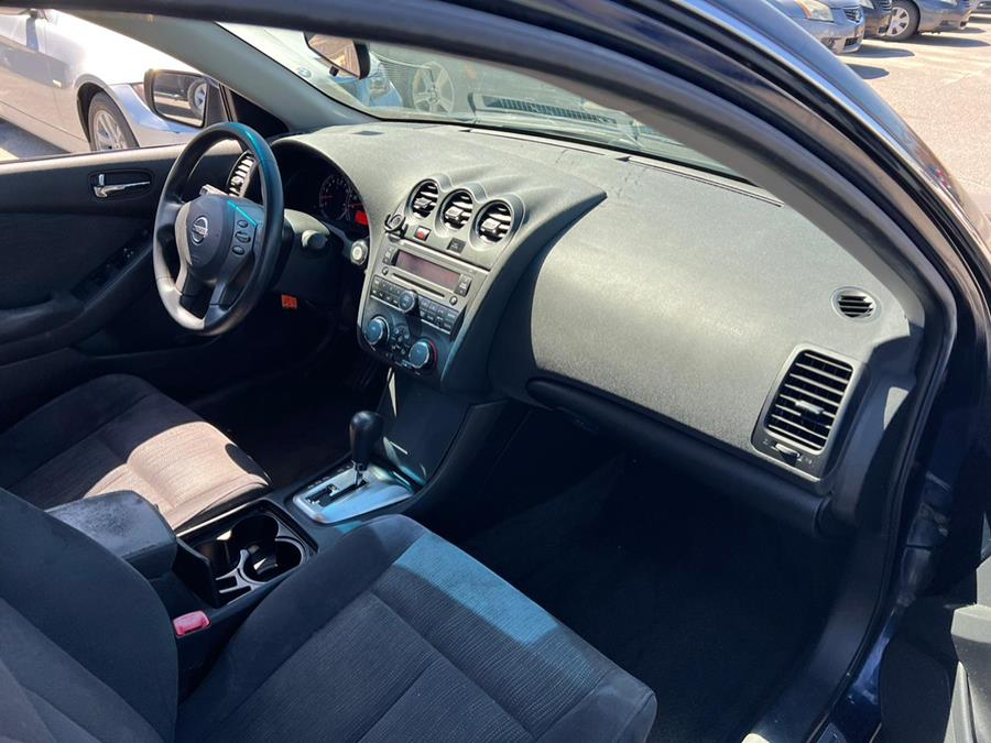 Used Nissan Altima 4dr Sdn I4 CVT 2.5 S 2010 | J & A Auto Center. Raynham, Massachusetts Used Nissan Altima 4dr Sdn I4 CVT 2.5 S 2010 | J & A Auto Center. Raynham, Massachusetts