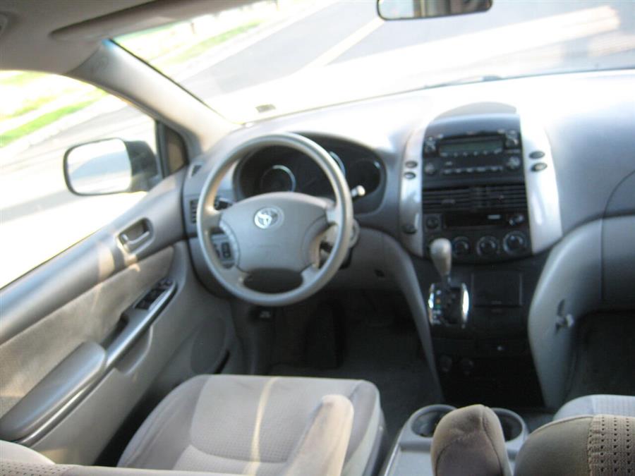 2007 Toyota Sienna LE 7 Passenger 4dr Mini Van, available for sale in Massapequa, New York | Rite Choice Auto Inc.. Massapequa, New York 2007 Toyota Sienna LE 7 Passenger 4dr Mini Van, available for sale in Massapequa, New York | Rite Choice Auto Inc.. Massapequa, New York