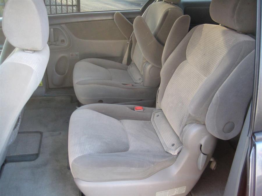 2007 Toyota Sienna LE 7 Passenger 4dr Mini Van, available for sale in Massapequa, New York | Rite Choice Auto Inc.. Massapequa, New York 2007 Toyota Sienna LE 7 Passenger 4dr Mini Van, available for sale in Massapequa, New York | Rite Choice Auto Inc.. Massapequa, New York