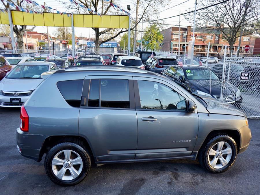 Used Jeep Compass 4WD 4dr Latitude 2011 | Advanced Auto Mall. Bronx, New York Used Jeep Compass 4WD 4dr Latitude 2011 | Advanced Auto Mall. Bronx, New York