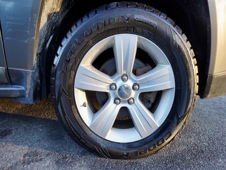 Used Jeep Compass 4WD 4dr Latitude 2011 | Advanced Auto Mall. Bronx, New York Used Jeep Compass 4WD 4dr Latitude 2011 | Advanced Auto Mall. Bronx, New York