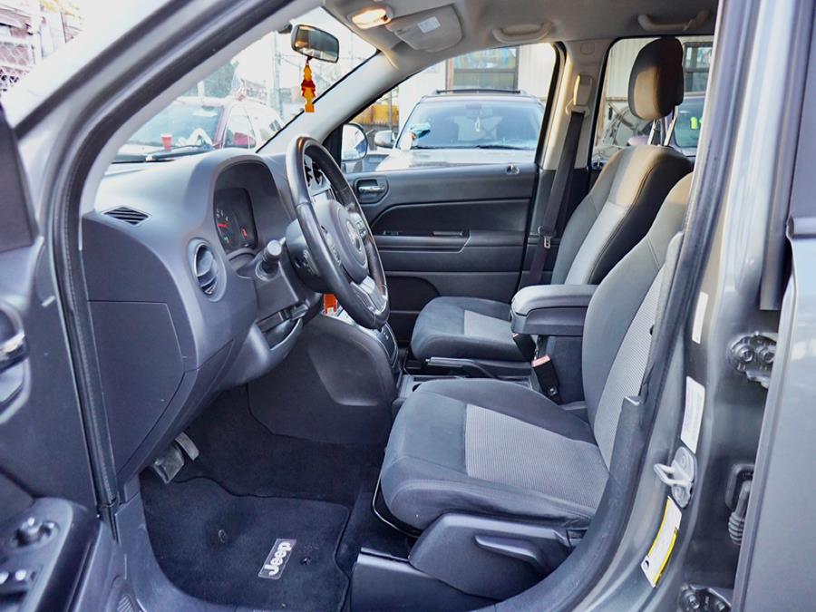 Used Jeep Compass 4WD 4dr Latitude 2011 | Advanced Auto Mall. Bronx, New York Used Jeep Compass 4WD 4dr Latitude 2011 | Advanced Auto Mall. Bronx, New York