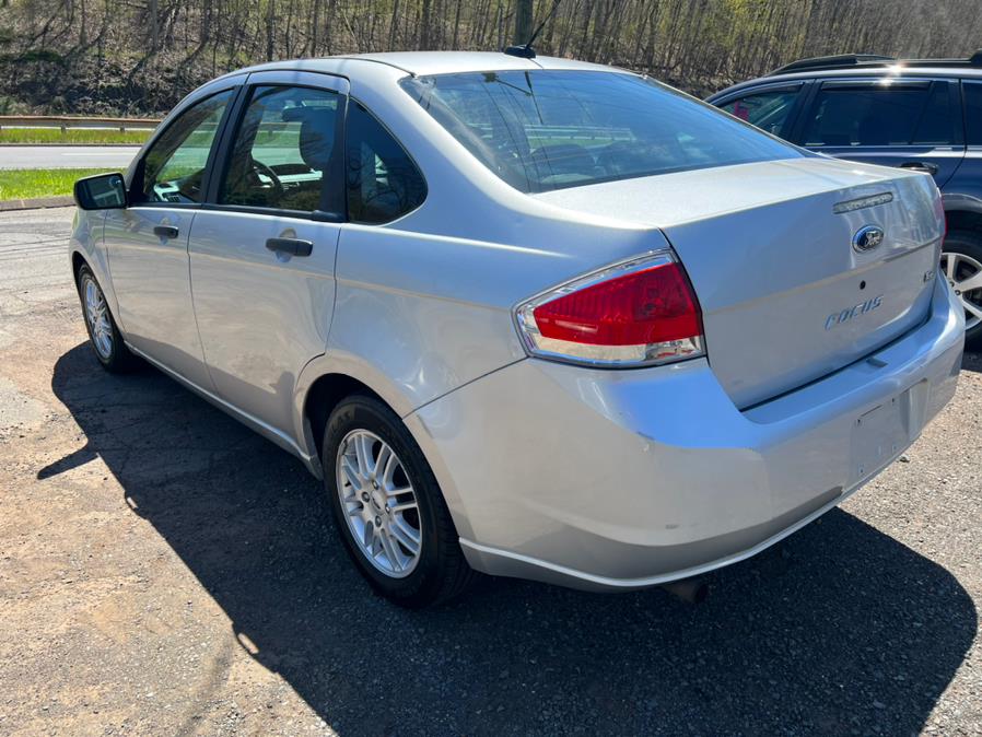 2009 Ford Focus 4dr Sdn SE, available for sale in Berlin, Connecticut | Main Auto of Berlin. Berlin, Connecticut 2009 Ford Focus 4dr Sdn SE, available for sale in Berlin, Connecticut | Main Auto of Berlin. Berlin, Connecticut