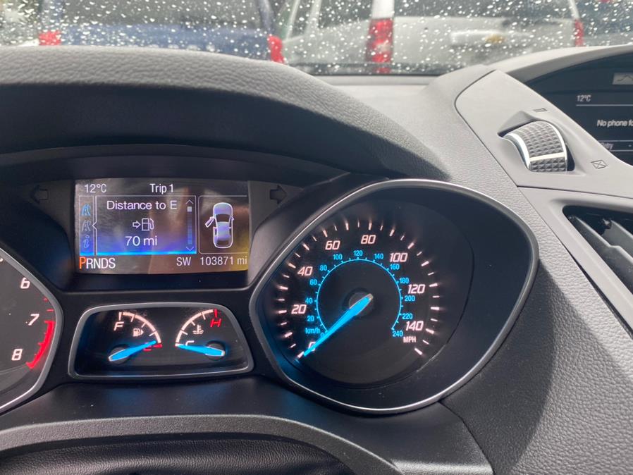 2016 Ford Escape FWD 4dr SE, available for sale in Bridgeport, Connecticut | CT Auto. Bridgeport, Connecticut 2016 Ford Escape FWD 4dr SE, available for sale in Bridgeport, Connecticut | CT Auto. Bridgeport, Connecticut