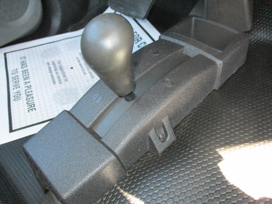 Used Chevrolet Silverado 2500HD 4WD Reg Cab 133" Work Truck 2009 | Cos Central Auto. Meriden, Connecticut Used Chevrolet Silverado 2500HD 4WD Reg Cab 133" Work Truck 2009 | Cos Central Auto. Meriden, Connecticut