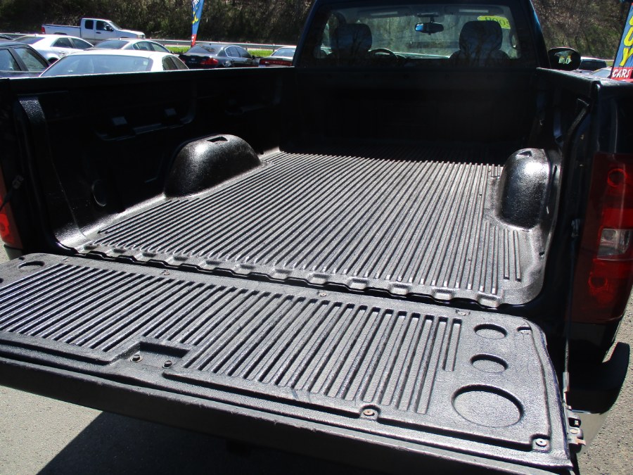Used Chevrolet Silverado 2500HD 4WD Reg Cab 133" Work Truck 2009 | Cos Central Auto. Meriden, Connecticut Used Chevrolet Silverado 2500HD 4WD Reg Cab 133" Work Truck 2009 | Cos Central Auto. Meriden, Connecticut