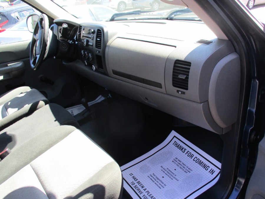 Used Chevrolet Silverado 2500HD 4WD Reg Cab 133" Work Truck 2009 | Cos Central Auto. Meriden, Connecticut Used Chevrolet Silverado 2500HD 4WD Reg Cab 133" Work Truck 2009 | Cos Central Auto. Meriden, Connecticut