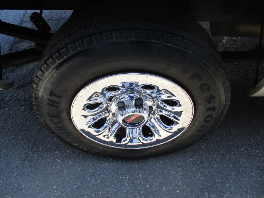 2007 GMC Sierra 1500 Classic 2WD Reg Cab 133.0" Work Truck, available for sale in Meriden, Connecticut | Cos Central Auto. Meriden, Connecticut 2007 GMC Sierra 1500 Classic 2WD Reg Cab 133.0" Work Truck, available for sale in Meriden, Connecticut | Cos Central Auto. Meriden, Connecticut