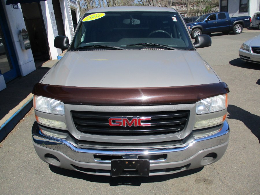 2007 GMC Sierra 1500 Classic 2WD Reg Cab 133.0" Work Truck, available for sale in Meriden, Connecticut | Cos Central Auto. Meriden, Connecticut 2007 GMC Sierra 1500 Classic 2WD Reg Cab 133.0" Work Truck, available for sale in Meriden, Connecticut | Cos Central Auto. Meriden, Connecticut