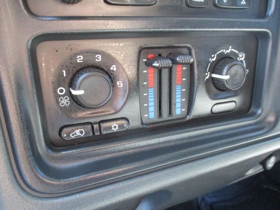 2007 GMC Sierra 1500 Classic 2WD Reg Cab 133.0" Work Truck, available for sale in Meriden, Connecticut | Cos Central Auto. Meriden, Connecticut 2007 GMC Sierra 1500 Classic 2WD Reg Cab 133.0" Work Truck, available for sale in Meriden, Connecticut | Cos Central Auto. Meriden, Connecticut