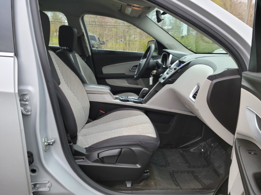 2010 Chevrolet Equinox AWD 4dr LS, available for sale in East Windsor, Connecticut | Toro Auto. East Windsor, Connecticut 2010 Chevrolet Equinox AWD 4dr LS, available for sale in East Windsor, Connecticut | Toro Auto. East Windsor, Connecticut