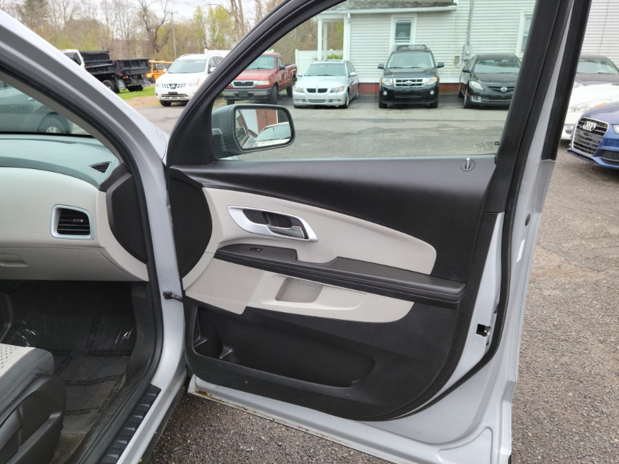 2010 Chevrolet Equinox AWD 4dr LS, available for sale in East Windsor, Connecticut | Toro Auto. East Windsor, Connecticut 2010 Chevrolet Equinox AWD 4dr LS, available for sale in East Windsor, Connecticut | Toro Auto. East Windsor, Connecticut