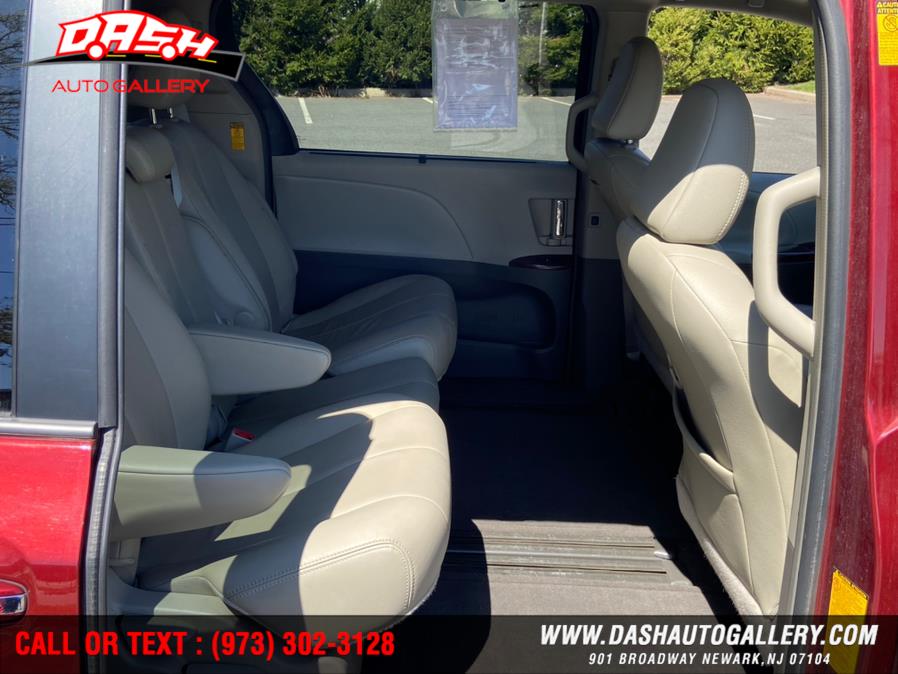 2014 Toyota Sienna 5dr 8-Pass Van V6 XLE FWD (Natl), available for sale in Newark, New Jersey | Dash Auto Gallery Inc.. Newark, New Jersey 2014 Toyota Sienna 5dr 8-Pass Van V6 XLE FWD (Natl), available for sale in Newark, New Jersey | Dash Auto Gallery Inc.. Newark, New Jersey