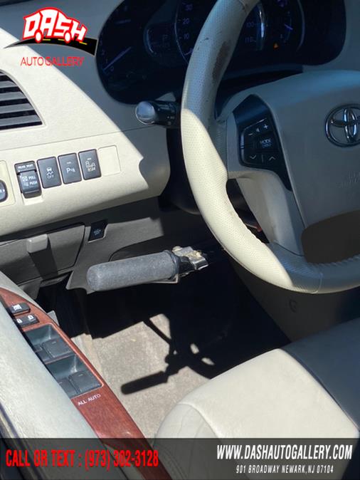 2014 Toyota Sienna 5dr 8-Pass Van V6 XLE FWD (Natl), available for sale in Newark, New Jersey | Dash Auto Gallery Inc.. Newark, New Jersey 2014 Toyota Sienna 5dr 8-Pass Van V6 XLE FWD (Natl), available for sale in Newark, New Jersey | Dash Auto Gallery Inc.. Newark, New Jersey