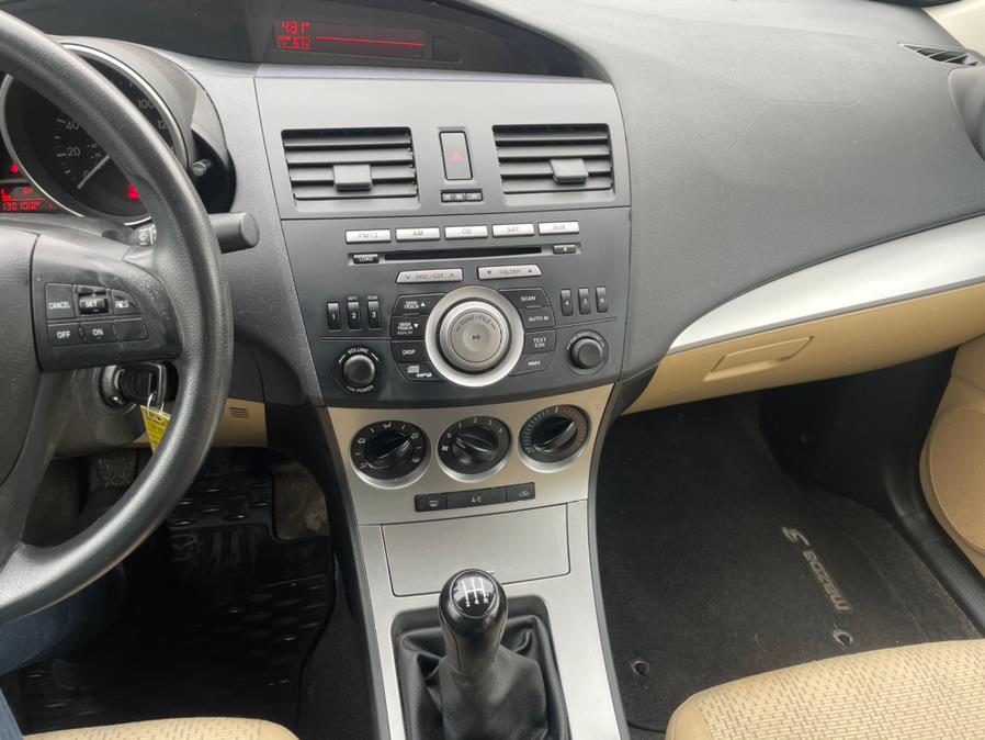 2011 Mazda Mazda3 4dr Sdn Auto i Touring, available for sale in Manchester, Connecticut | Carsonmain LLC. Manchester, Connecticut 2011 Mazda Mazda3 4dr Sdn Auto i Touring, available for sale in Manchester, Connecticut | Carsonmain LLC. Manchester, Connecticut