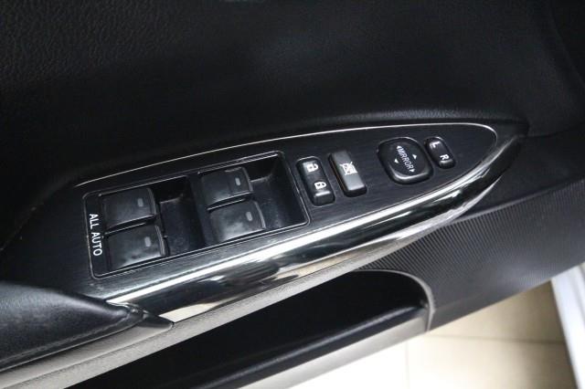 Used Toyota Avalon XLE w/ rearCam 2016 | Car Revolution. Maple Shade, New Jersey Used Toyota Avalon XLE w/ rearCam 2016 | Car Revolution. Maple Shade, New Jersey