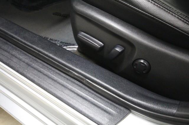 Used Toyota Avalon XLE w/ rearCam 2016 | Car Revolution. Maple Shade, New Jersey Used Toyota Avalon XLE w/ rearCam 2016 | Car Revolution. Maple Shade, New Jersey