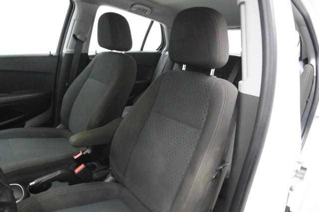 Used Chevrolet Trax LS w/ rearCam 2018 | Car Revolution. Maple Shade, New Jersey Used Chevrolet Trax LS w/ rearCam 2018 | Car Revolution. Maple Shade, New Jersey