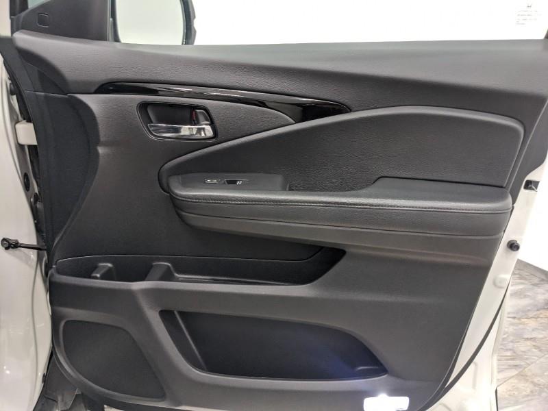 Used Honda Passport Touring 2019 | Car Revolution. Maple Shade, New Jersey Used Honda Passport Touring 2019 | Car Revolution. Maple Shade, New Jersey