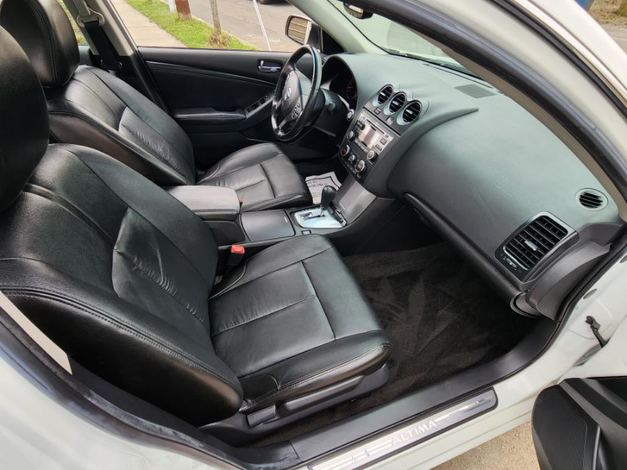 Used Nissan Altima 4dr Sdn I4 CVT 2.5 SL 2011 | SGM Auto Sales. West Babylon, New York Used Nissan Altima 4dr Sdn I4 CVT 2.5 SL 2011 | SGM Auto Sales. West Babylon, New York