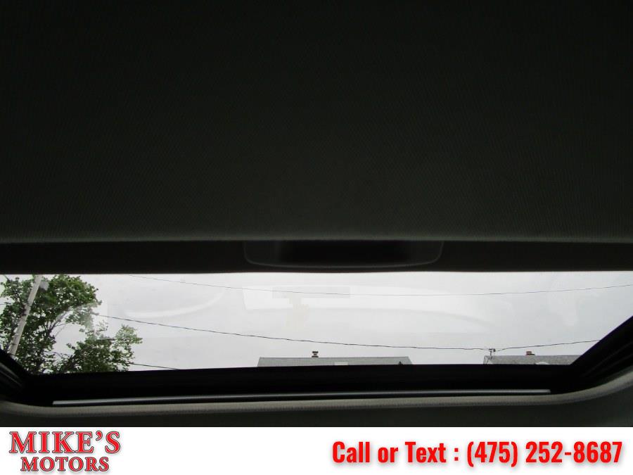 Used Toyota RAV4 AWD 4dr Limited (Natl) 2015 | Mike's Motors LLC. Stratford, Connecticut Used Toyota RAV4 AWD 4dr Limited (Natl) 2015 | Mike's Motors LLC. Stratford, Connecticut