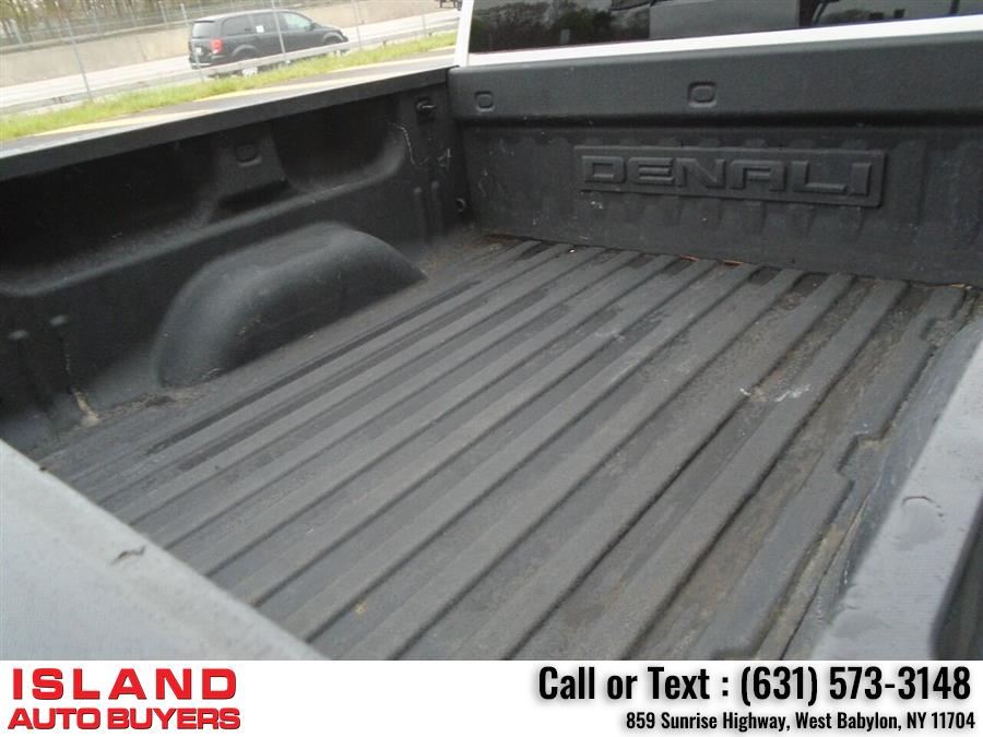 2015 GMC Sierra 1500 Denali 4x4 4dr Crew Cab 5.8 ft. SB, available for sale in West Babylon, New York | Island Auto Buyers. West Babylon, New York 2015 GMC Sierra 1500 Denali 4x4 4dr Crew Cab 5.8 ft. SB, available for sale in West Babylon, New York | Island Auto Buyers. West Babylon, New York