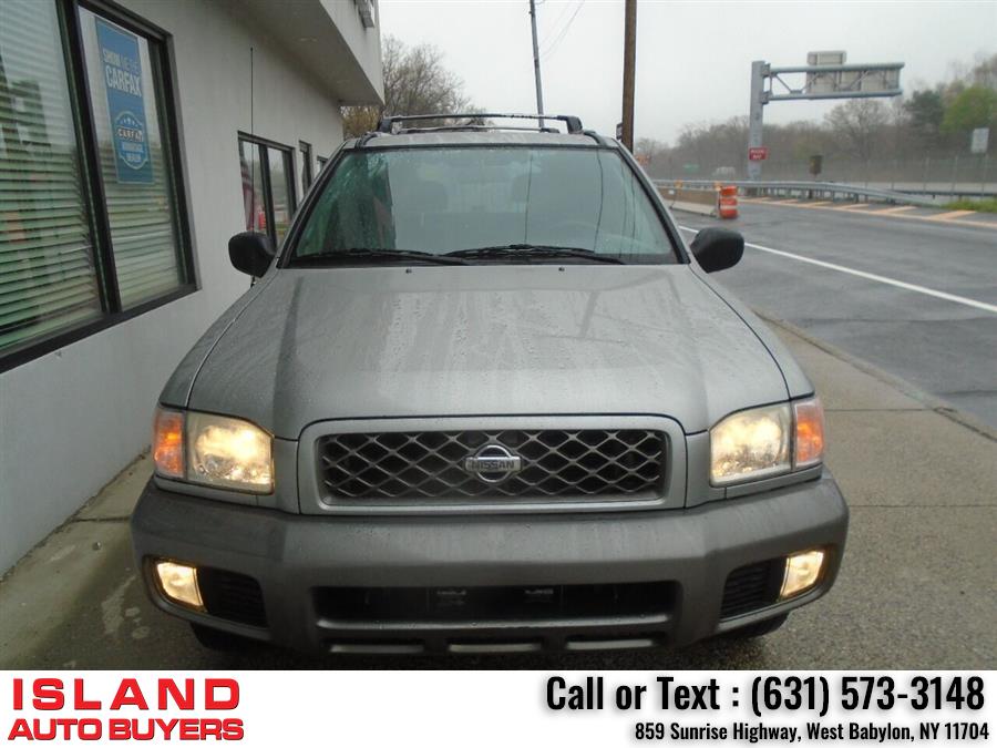 2001 Nissan Pathfinder SE 4WD 4dr SUV, available for sale in West Babylon, New York | Island Auto Buyers. West Babylon, New York 2001 Nissan Pathfinder SE 4WD 4dr SUV, available for sale in West Babylon, New York | Island Auto Buyers. West Babylon, New York