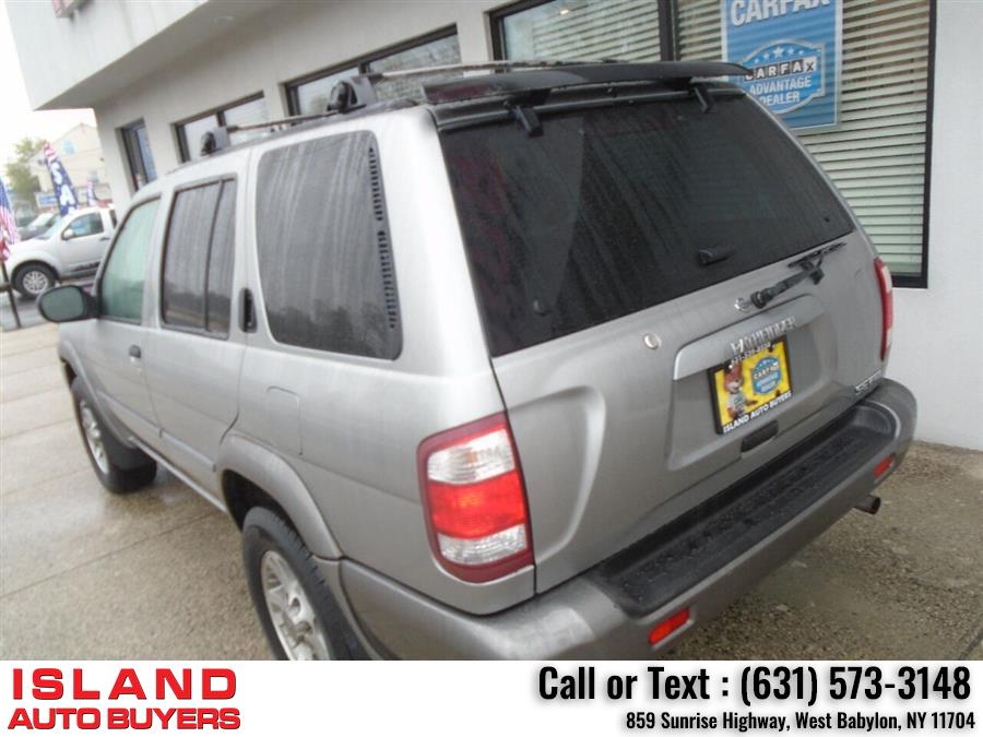 2001 Nissan Pathfinder SE 4WD 4dr SUV, available for sale in West Babylon, New York | Island Auto Buyers. West Babylon, New York 2001 Nissan Pathfinder SE 4WD 4dr SUV, available for sale in West Babylon, New York | Island Auto Buyers. West Babylon, New York