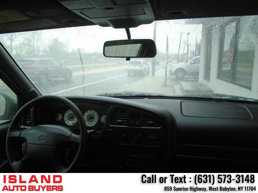 2001 Nissan Pathfinder SE 4WD 4dr SUV, available for sale in West Babylon, New York | Island Auto Buyers. West Babylon, New York 2001 Nissan Pathfinder SE 4WD 4dr SUV, available for sale in West Babylon, New York | Island Auto Buyers. West Babylon, New York