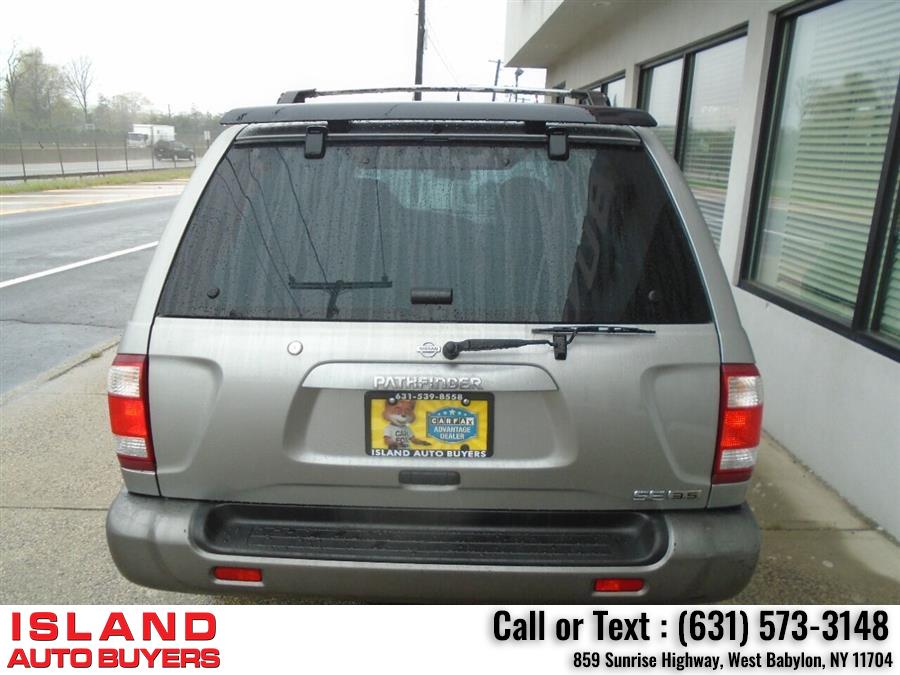 2001 Nissan Pathfinder SE 4WD 4dr SUV, available for sale in West Babylon, New York | Island Auto Buyers. West Babylon, New York 2001 Nissan Pathfinder SE 4WD 4dr SUV, available for sale in West Babylon, New York | Island Auto Buyers. West Babylon, New York