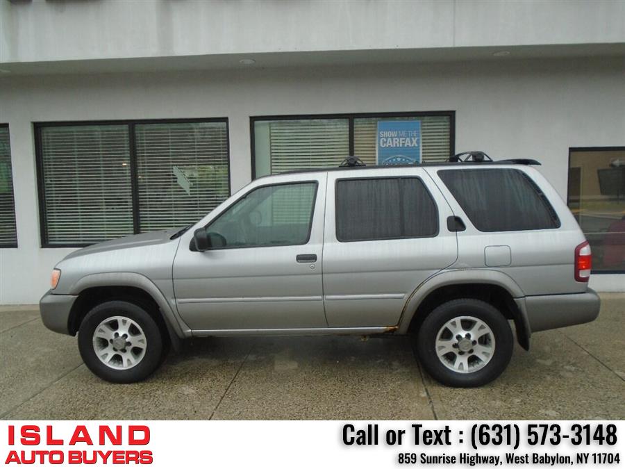 2001 Nissan Pathfinder SE 4WD 4dr SUV, available for sale in West Babylon, New York | Island Auto Buyers. West Babylon, New York 2001 Nissan Pathfinder SE 4WD 4dr SUV, available for sale in West Babylon, New York | Island Auto Buyers. West Babylon, New York