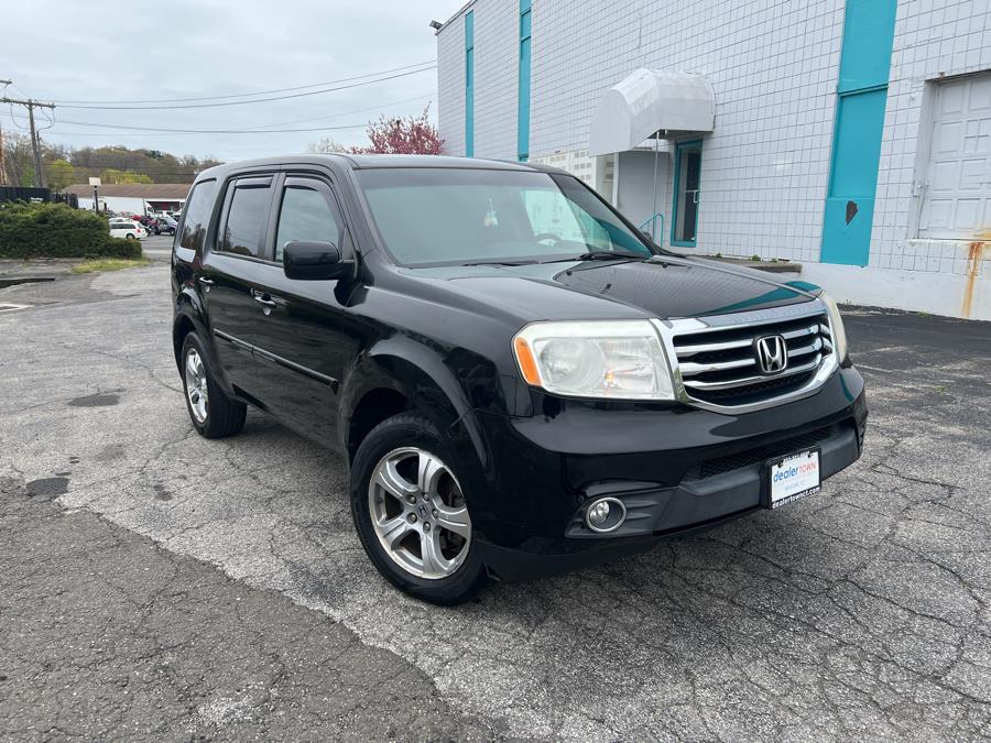 2012 Honda Pilot 4WD 4dr EX-L w/Navi, available for sale in Milford, Connecticut | Dealertown Auto Wholesalers. Milford, Connecticut 2012 Honda Pilot 4WD 4dr EX-L w/Navi, available for sale in Milford, Connecticut | Dealertown Auto Wholesalers. Milford, Connecticut