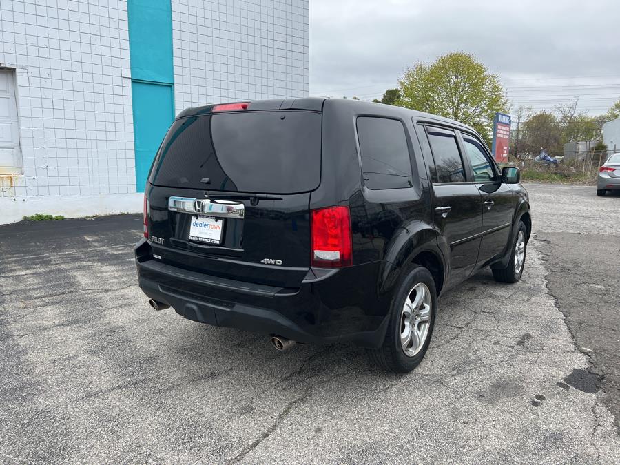 2012 Honda Pilot 4WD 4dr EX-L w/Navi, available for sale in Milford, Connecticut | Dealertown Auto Wholesalers. Milford, Connecticut 2012 Honda Pilot 4WD 4dr EX-L w/Navi, available for sale in Milford, Connecticut | Dealertown Auto Wholesalers. Milford, Connecticut