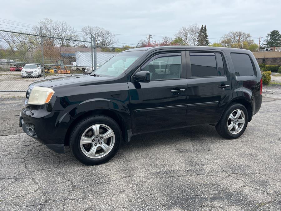 2012 Honda Pilot 4WD 4dr EX-L w/Navi, available for sale in Milford, Connecticut | Dealertown Auto Wholesalers. Milford, Connecticut 2012 Honda Pilot 4WD 4dr EX-L w/Navi, available for sale in Milford, Connecticut | Dealertown Auto Wholesalers. Milford, Connecticut