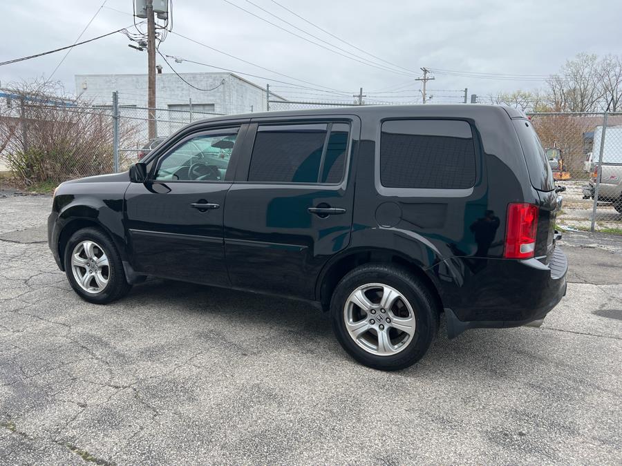 2012 Honda Pilot 4WD 4dr EX-L w/Navi, available for sale in Milford, Connecticut | Dealertown Auto Wholesalers. Milford, Connecticut 2012 Honda Pilot 4WD 4dr EX-L w/Navi, available for sale in Milford, Connecticut | Dealertown Auto Wholesalers. Milford, Connecticut