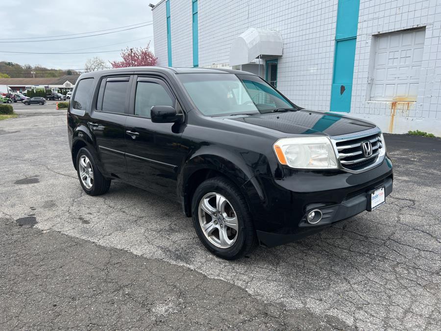 2012 Honda Pilot 4WD 4dr EX-L w/Navi, available for sale in Milford, Connecticut | Dealertown Auto Wholesalers. Milford, Connecticut 2012 Honda Pilot 4WD 4dr EX-L w/Navi, available for sale in Milford, Connecticut | Dealertown Auto Wholesalers. Milford, Connecticut