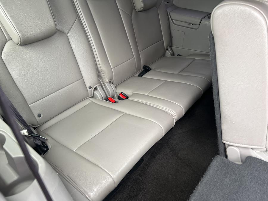 2012 Honda Pilot 4WD 4dr EX-L w/Navi, available for sale in Milford, Connecticut | Dealertown Auto Wholesalers. Milford, Connecticut 2012 Honda Pilot 4WD 4dr EX-L w/Navi, available for sale in Milford, Connecticut | Dealertown Auto Wholesalers. Milford, Connecticut