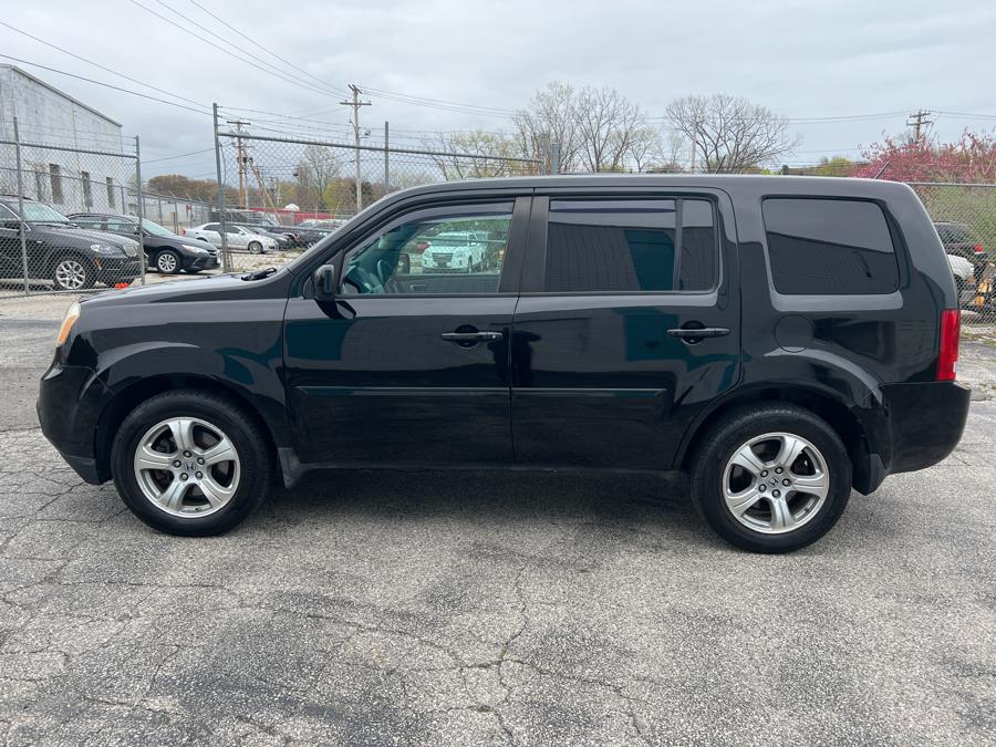 2012 Honda Pilot 4WD 4dr EX-L w/Navi, available for sale in Milford, Connecticut | Dealertown Auto Wholesalers. Milford, Connecticut 2012 Honda Pilot 4WD 4dr EX-L w/Navi, available for sale in Milford, Connecticut | Dealertown Auto Wholesalers. Milford, Connecticut