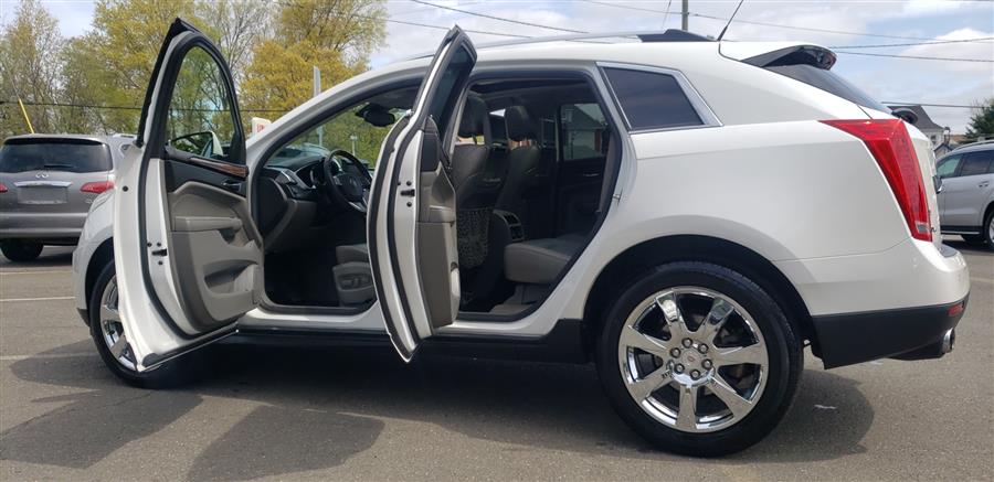 Used Cadillac SRX AWD 4dr Performance Collection 2010 | Victoria Preowned Autos Inc. Little Ferry, New Jersey Used Cadillac SRX AWD 4dr Performance Collection 2010 | Victoria Preowned Autos Inc. Little Ferry, New Jersey