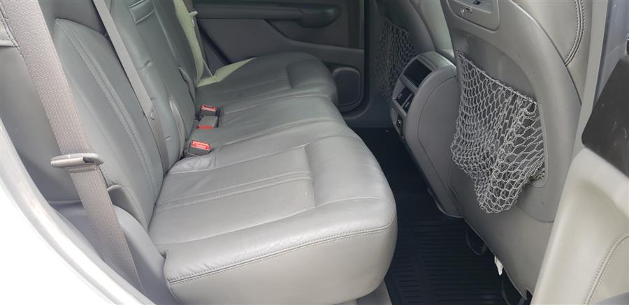 Used Cadillac SRX AWD 4dr Performance Collection 2010 | Victoria Preowned Autos Inc. Little Ferry, New Jersey Used Cadillac SRX AWD 4dr Performance Collection 2010 | Victoria Preowned Autos Inc. Little Ferry, New Jersey