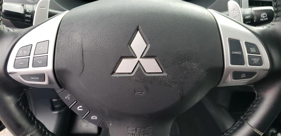 2010 Mitsubishi Outlander 4WD 4dr SE, available for sale in Little Ferry, New Jersey | Victoria Preowned Autos Inc. Little Ferry, New Jersey 2010 Mitsubishi Outlander 4WD 4dr SE, available for sale in Little Ferry, New Jersey | Victoria Preowned Autos Inc. Little Ferry, New Jersey