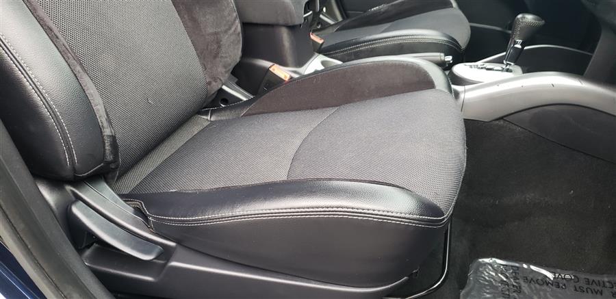 2010 Mitsubishi Outlander 4WD 4dr SE, available for sale in Little Ferry, New Jersey | Victoria Preowned Autos Inc. Little Ferry, New Jersey 2010 Mitsubishi Outlander 4WD 4dr SE, available for sale in Little Ferry, New Jersey | Victoria Preowned Autos Inc. Little Ferry, New Jersey