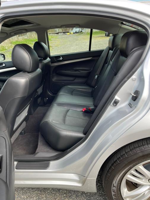 2015 Infiniti Q40 4dr Sdn AWD, available for sale in Ashland, Massachusetts | New Beginning Auto Service Inc. Ashland, Massachusetts 2015 Infiniti Q40 4dr Sdn AWD, available for sale in Ashland, Massachusetts | New Beginning Auto Service Inc. Ashland, Massachusetts