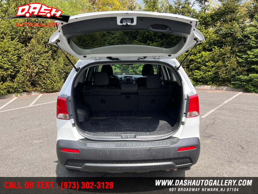 2013 Kia Sorento 2WD 4dr I4-GDI LX, available for sale in Newark, New Jersey | Dash Auto Gallery Inc.. Newark, New Jersey 2013 Kia Sorento 2WD 4dr I4-GDI LX, available for sale in Newark, New Jersey | Dash Auto Gallery Inc.. Newark, New Jersey