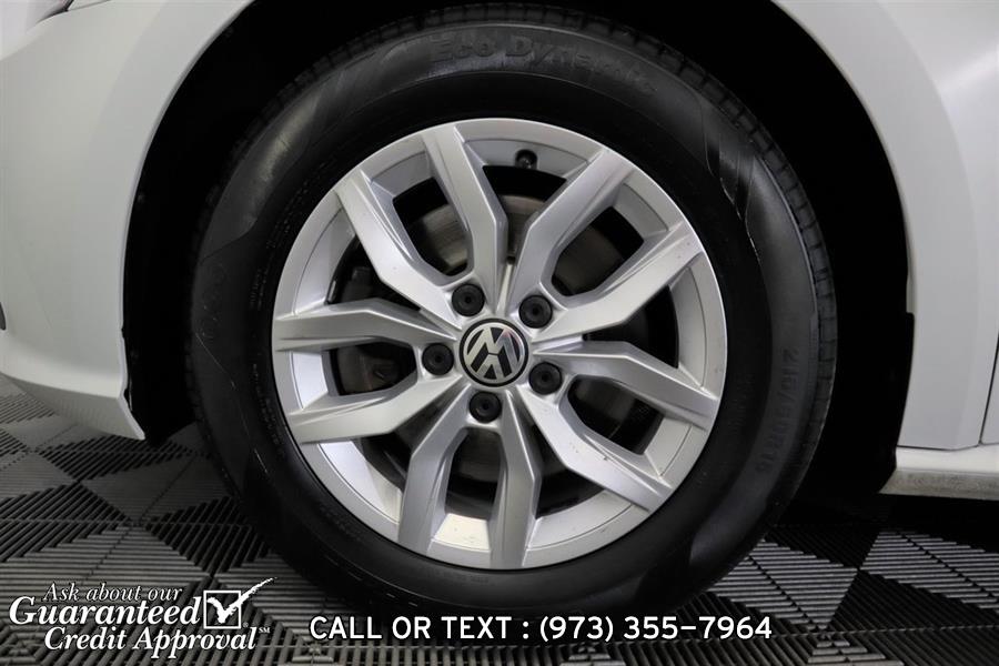 Used Volkswagen Passat 1.8T S 2016 | City Motor Group Inc.. Haskell, New Jersey Used Volkswagen Passat 1.8T S 2016 | City Motor Group Inc.. Haskell, New Jersey